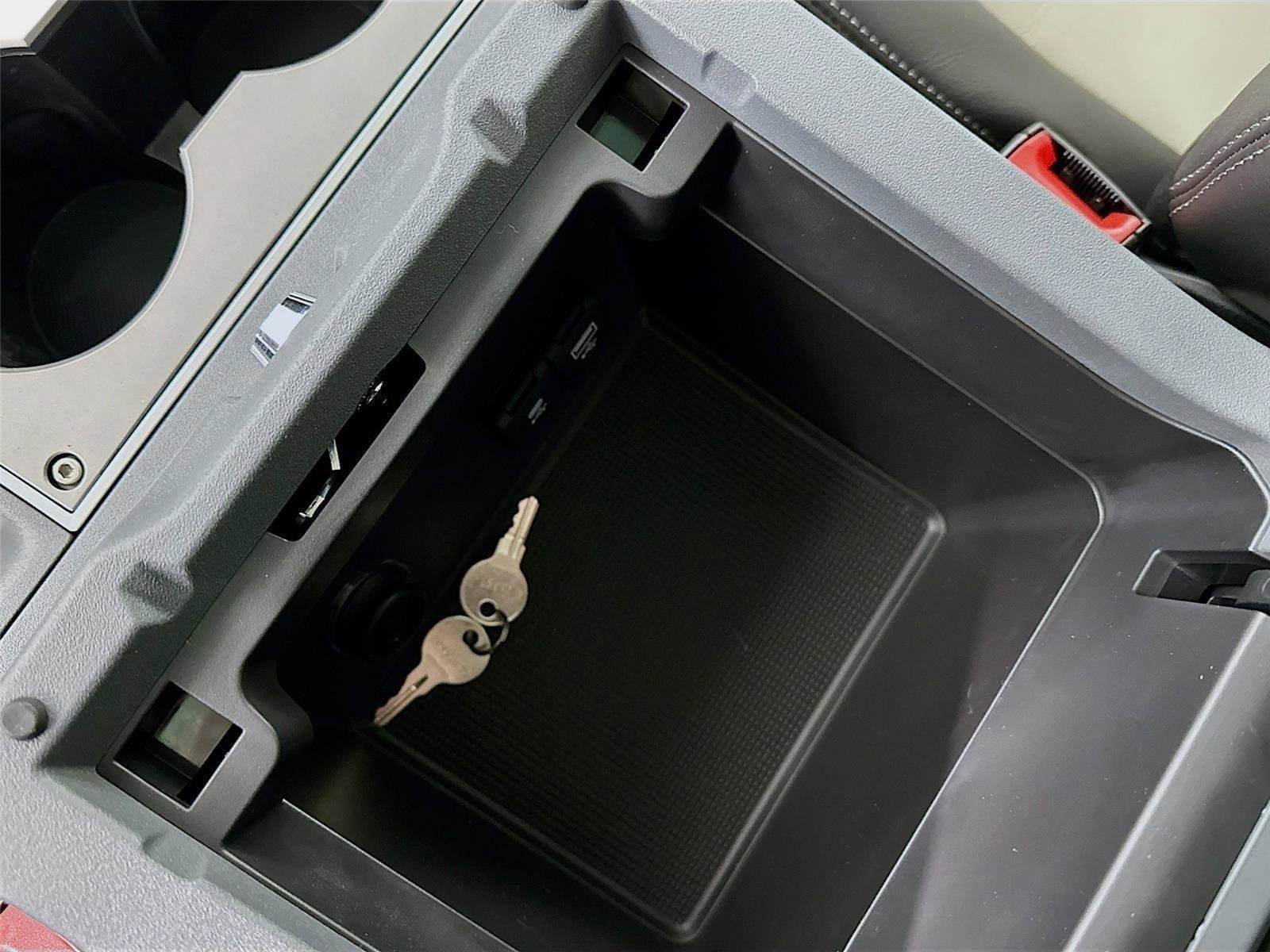 New 2025 INEOS Grenadier Fieldmaster Edition image 30