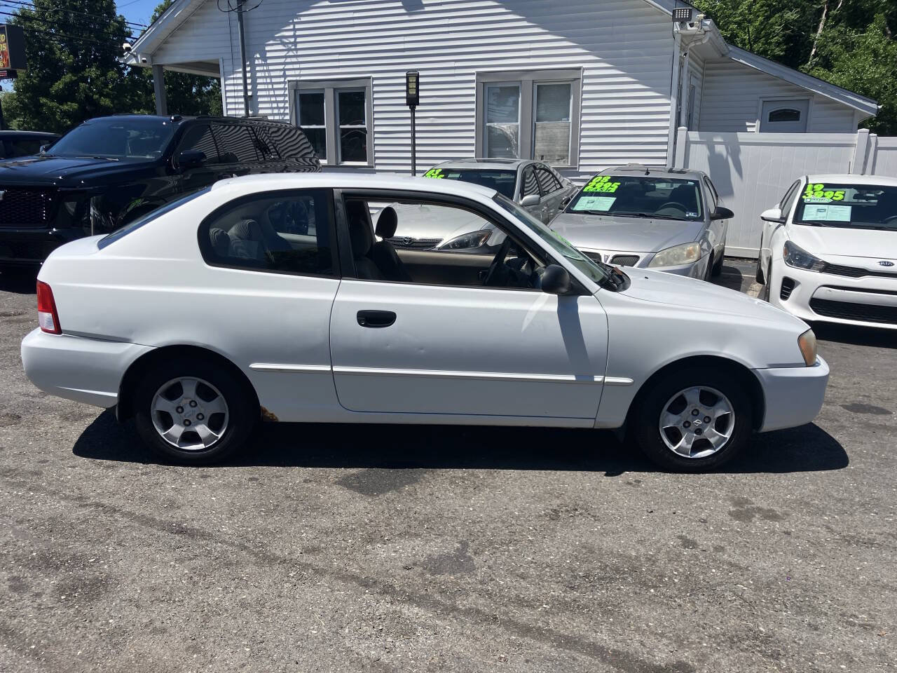 Used 2002 Hyundai Accent GS FWD image 6