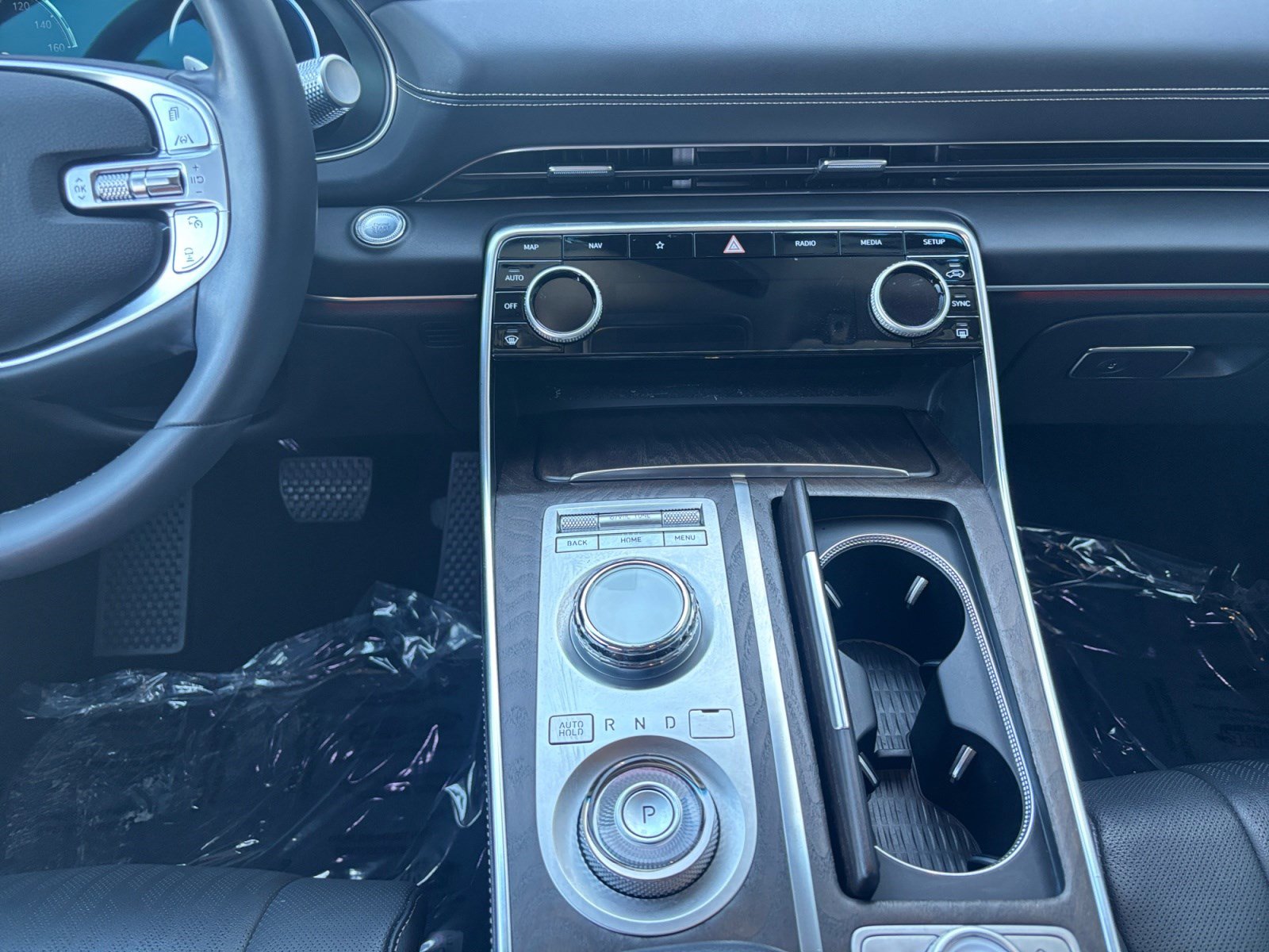 Used 2023 Genesis GV80 2.5T w/ Prestige Package image 11