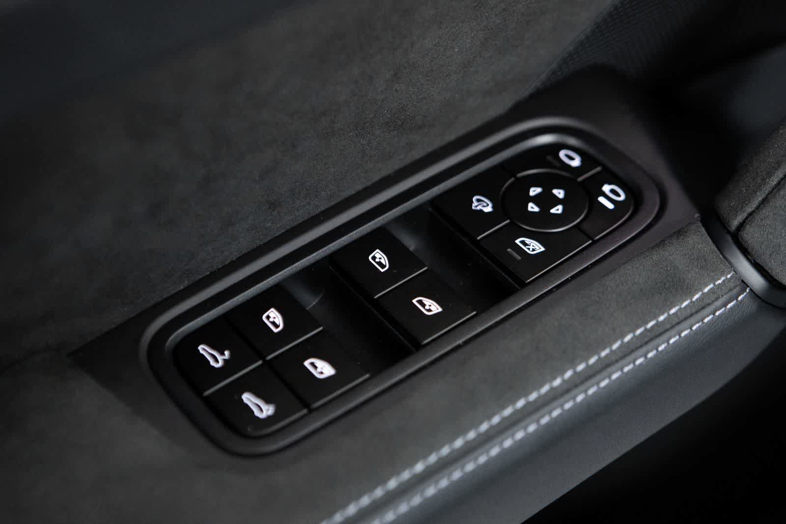 New 2026 Porsche Cayenne Turbo GT AWD/4WD image 24