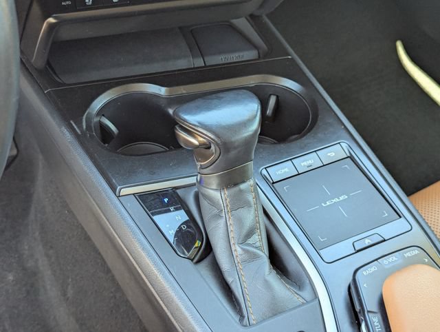 Used 2021 Lexus UX 200 w/ Premium Package FWD image 27