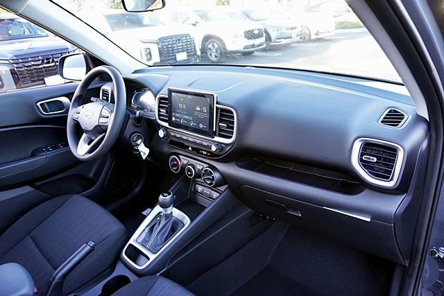 New 2026 Hyundai Venue SE FWD image 11