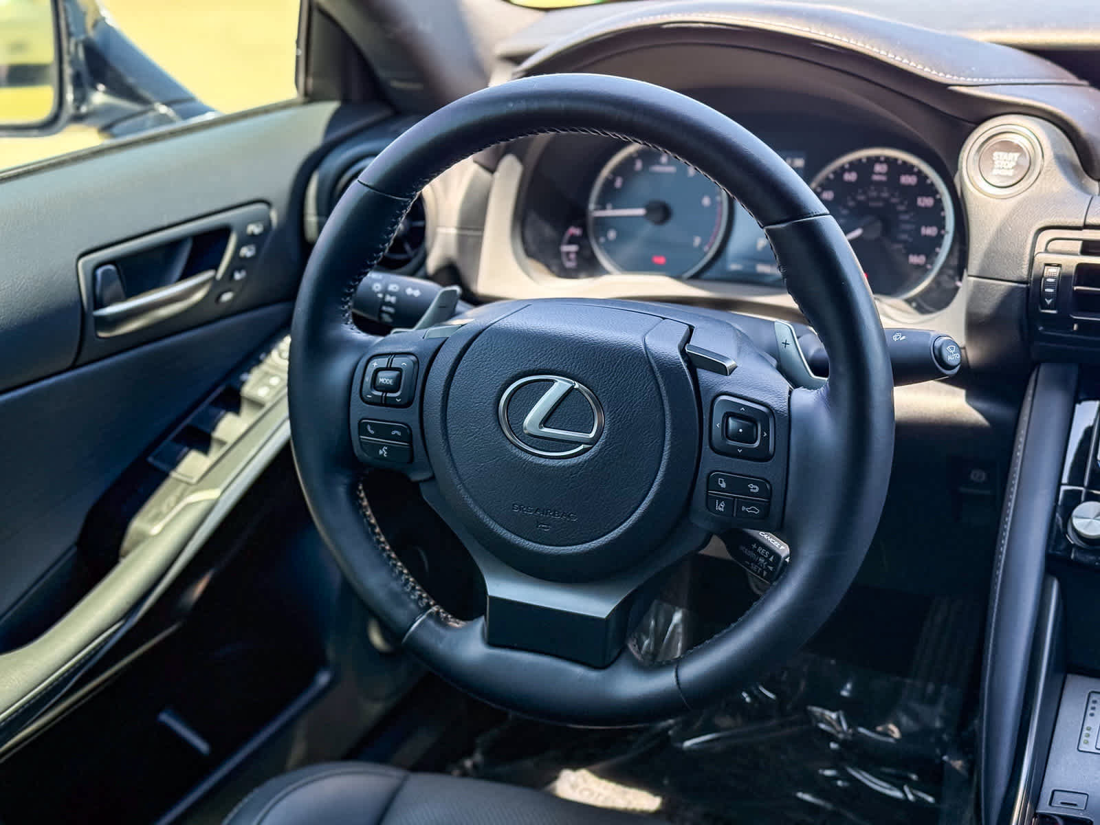 Used 2023 Lexus IS 300 w/ Premium Package RWD image 16