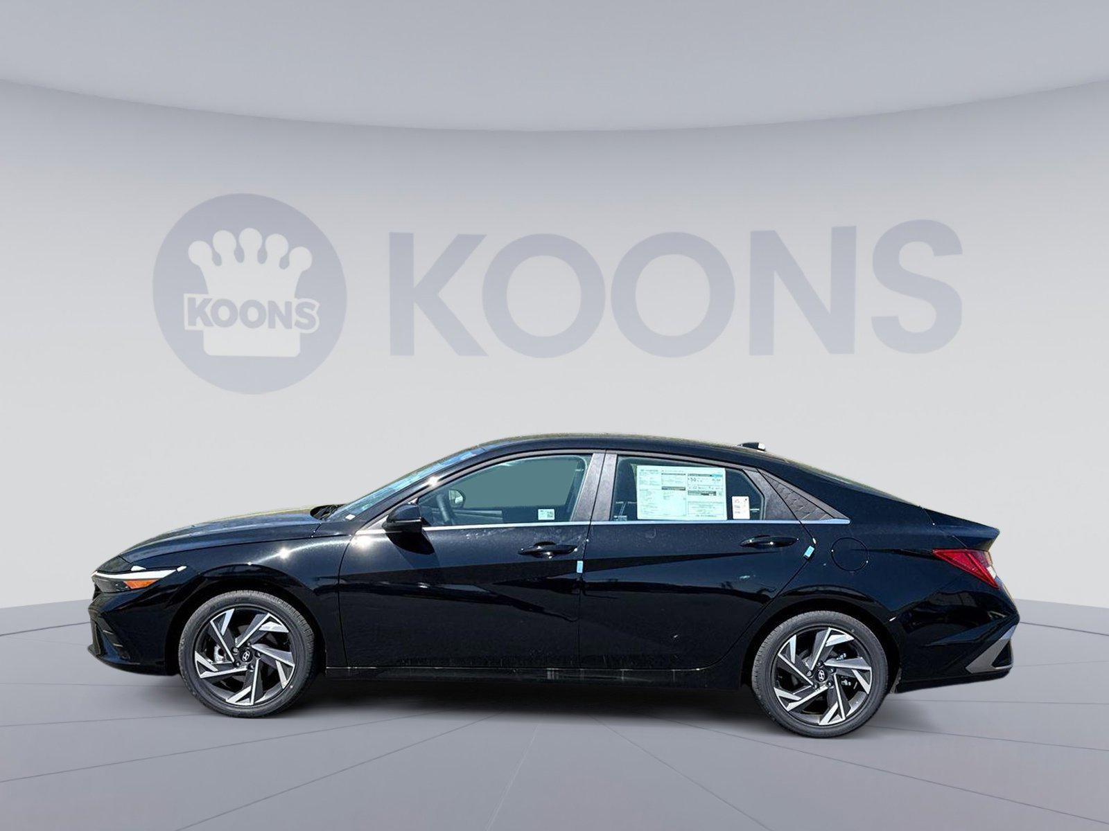 New 2025 Hyundai Elantra Limited image 2