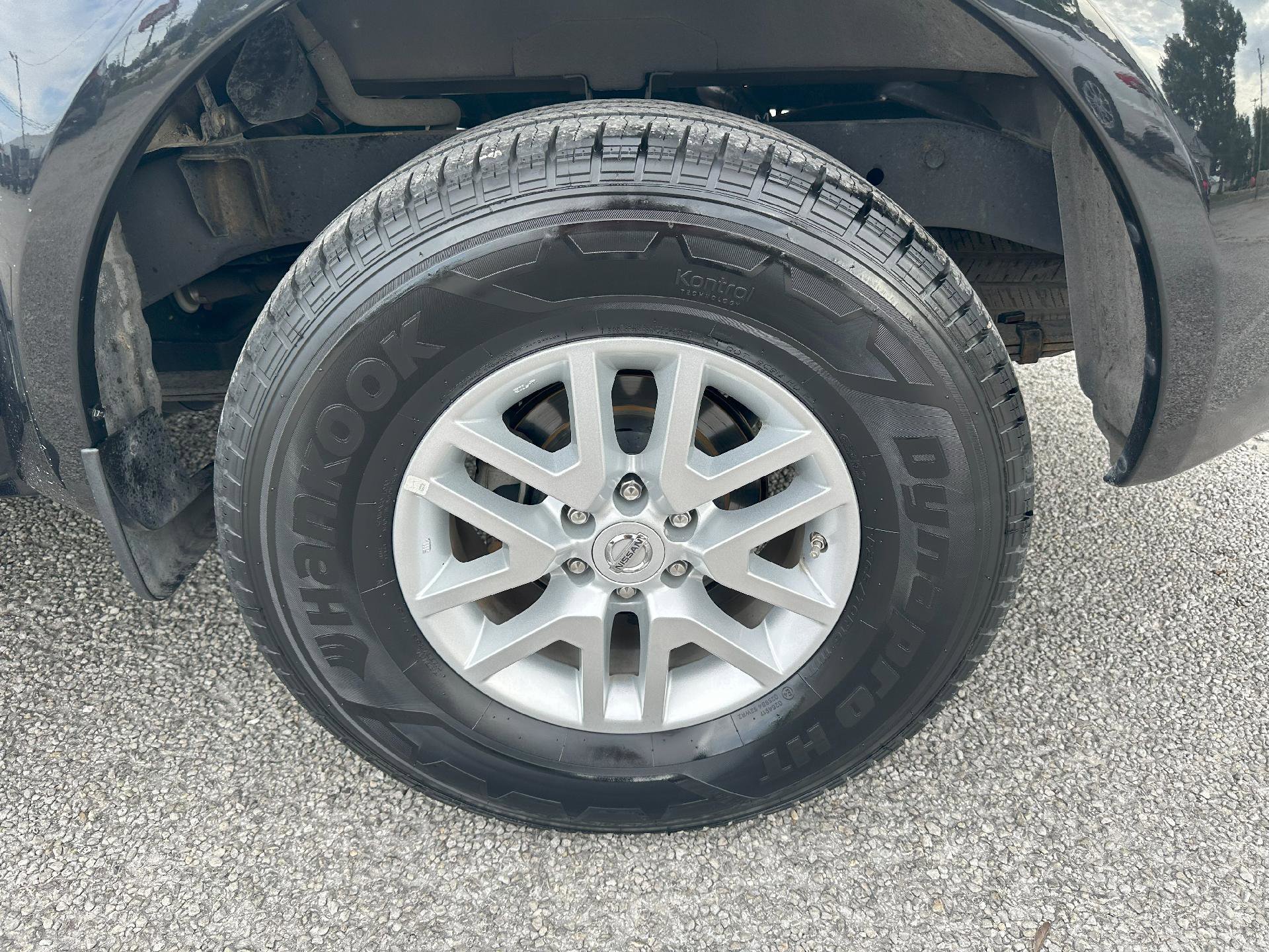 Used 2019 Nissan Frontier SV image 17