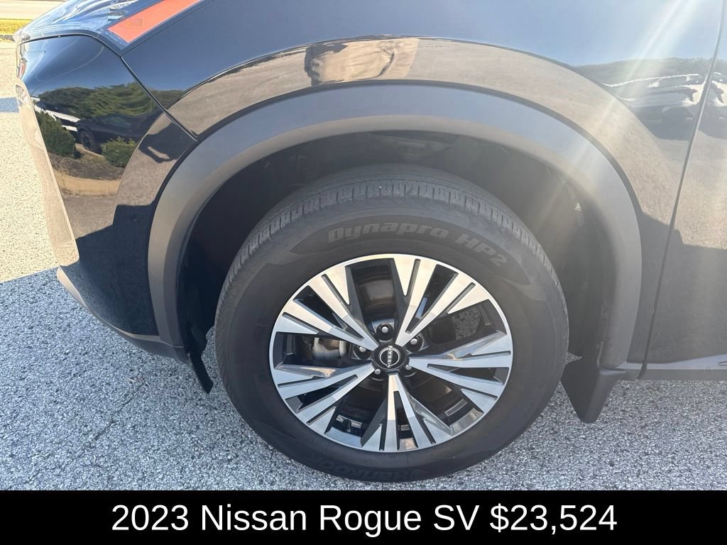Used 2023 Nissan Rogue SV AWD/4WD image 9