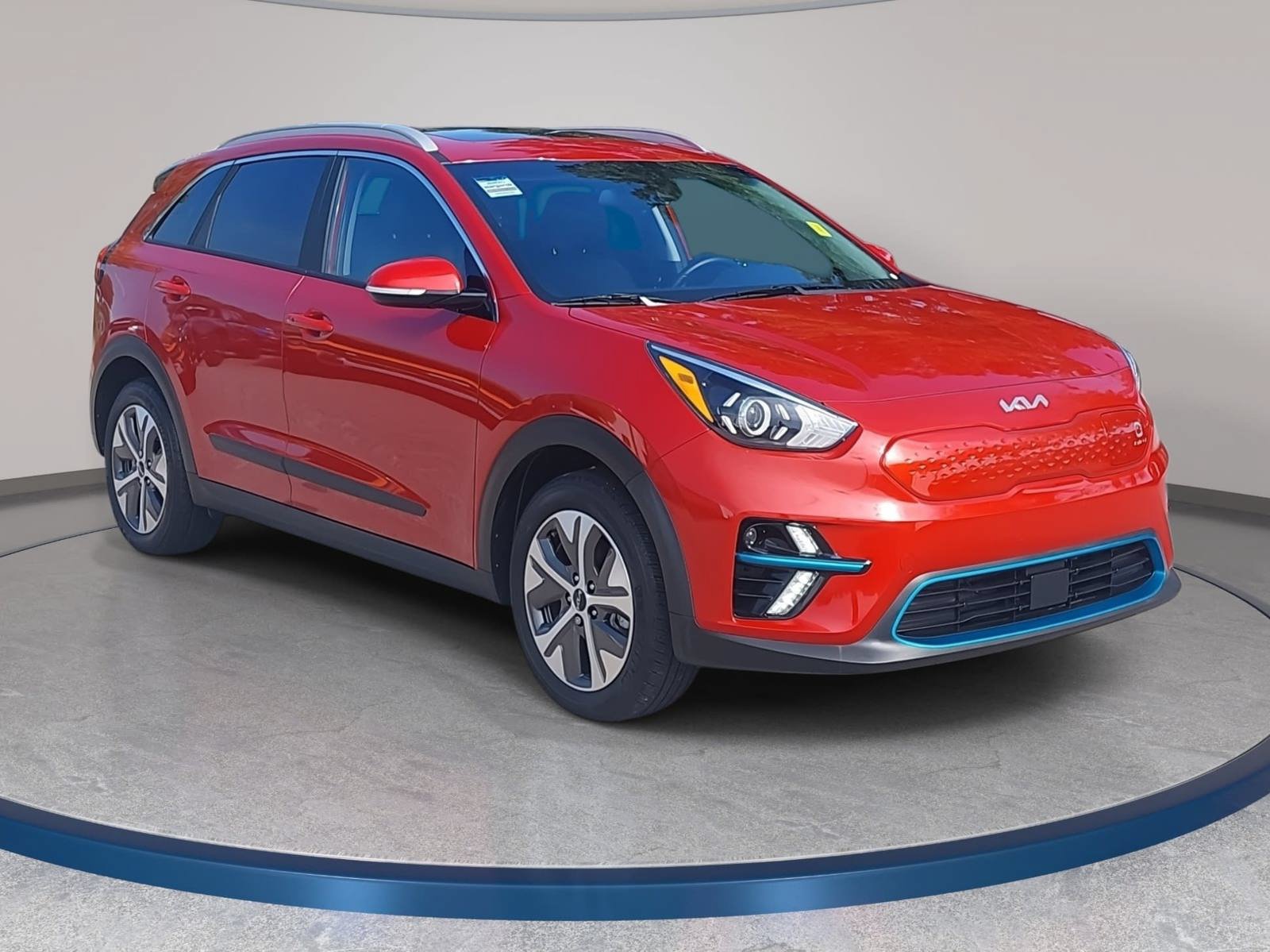 Used 2022 Kia Niro EX Premium w/ Cold Weather Package FWD image 3
