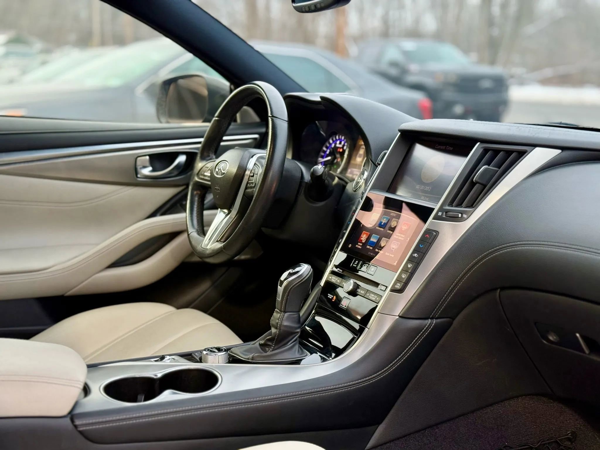 Used 2017 INFINITI Q60 3.0t w/ Cargo Package image 38