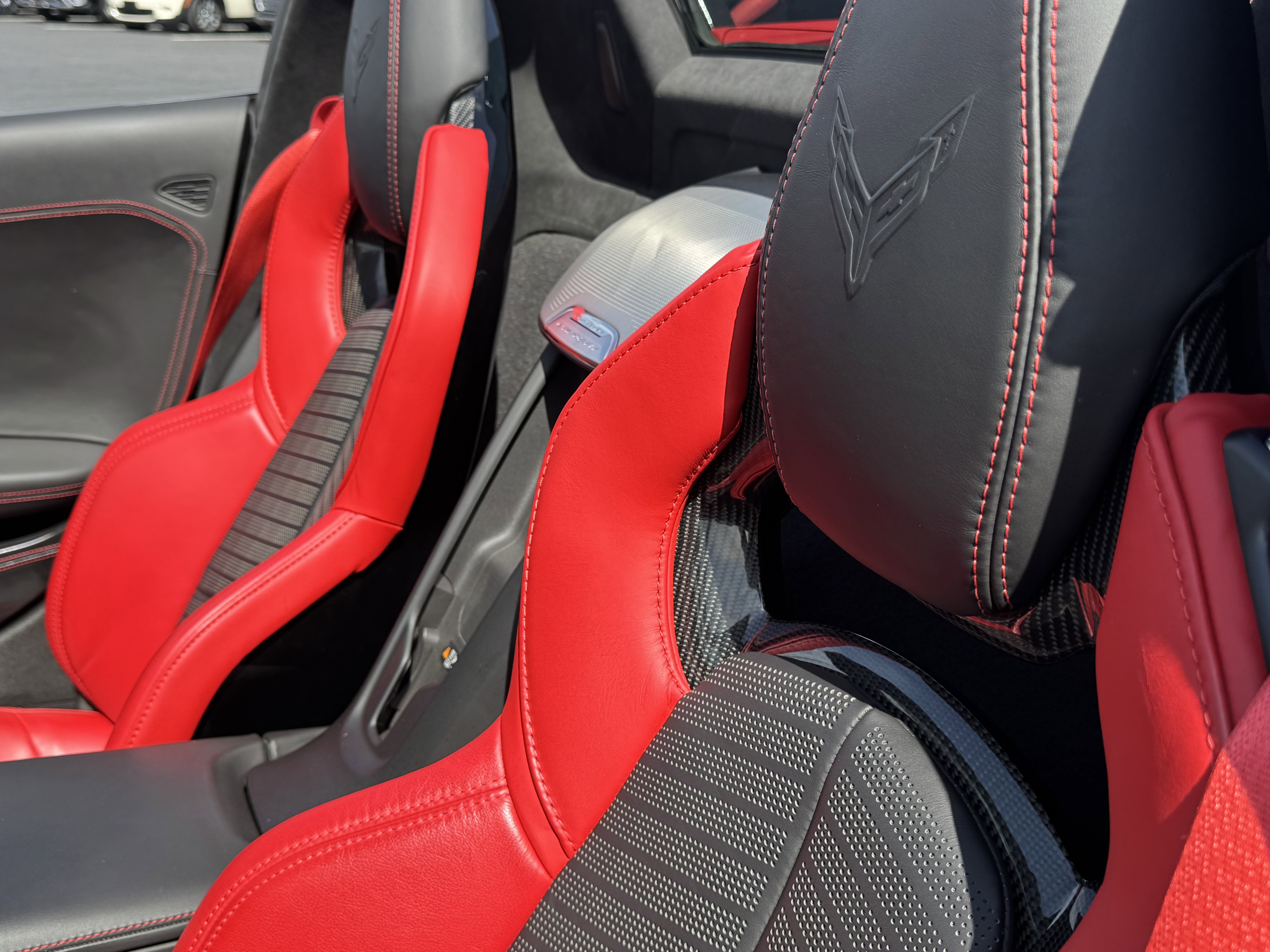 Used 2021 Chevrolet Corvette Stingray Premium Conv w/ Z51 Performance Package image 8