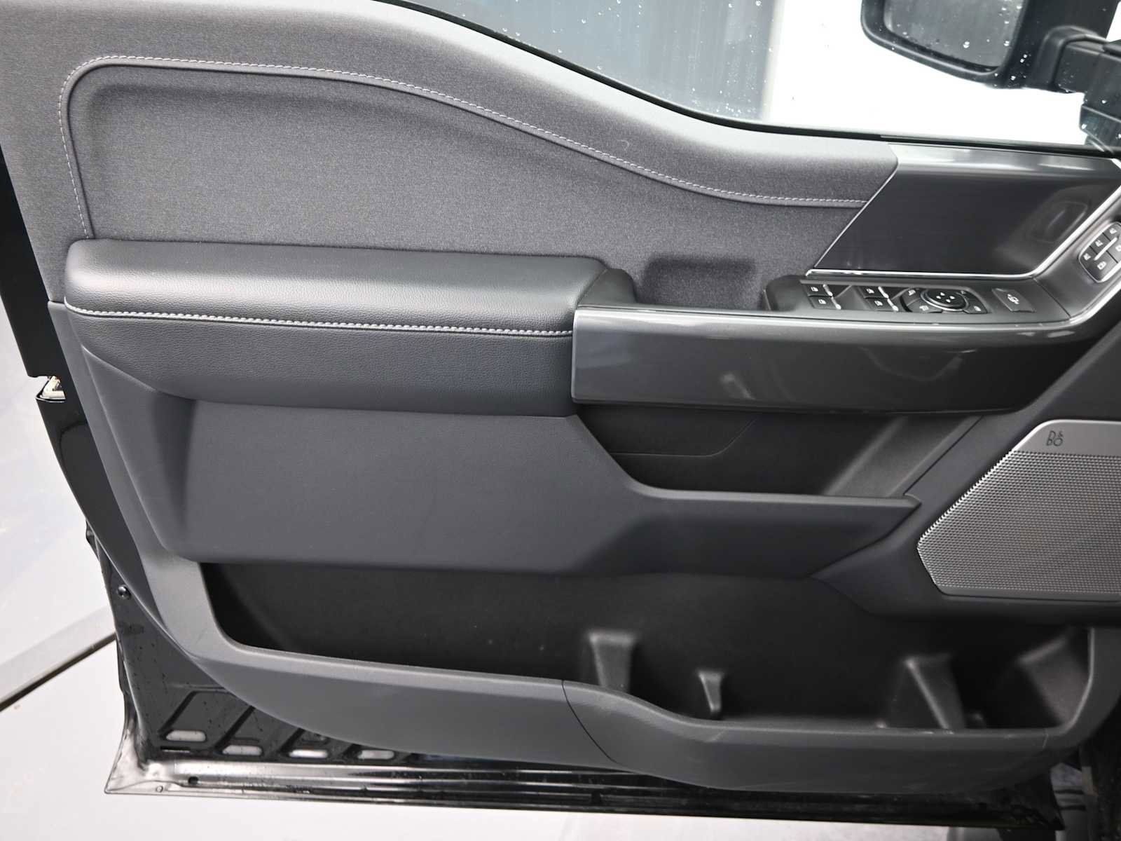 Used 2023 Ford F150 Lariat w/ Equipment Group 502A High image 12