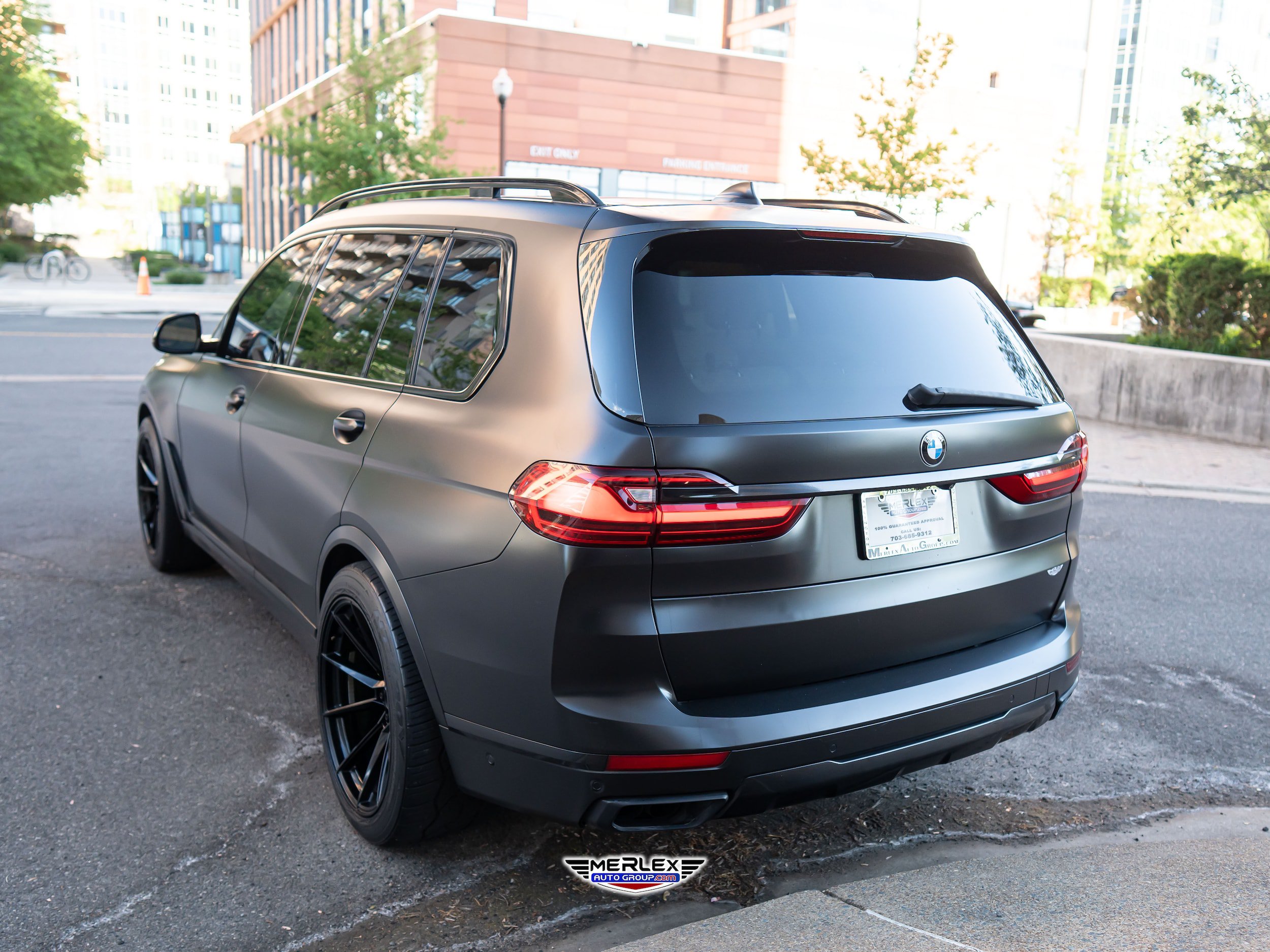Used 2019 BMW X7 xDrive50i w/ Executive Package AWD/4WD image 5