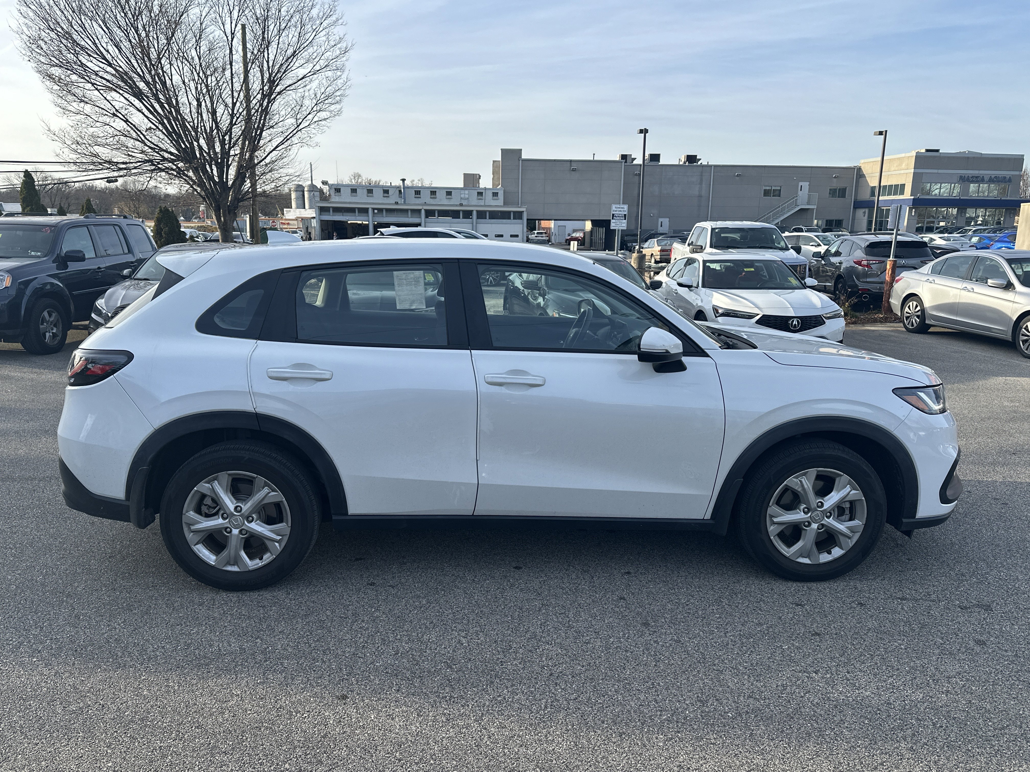 Used 2023 Honda HR-V LX image 7