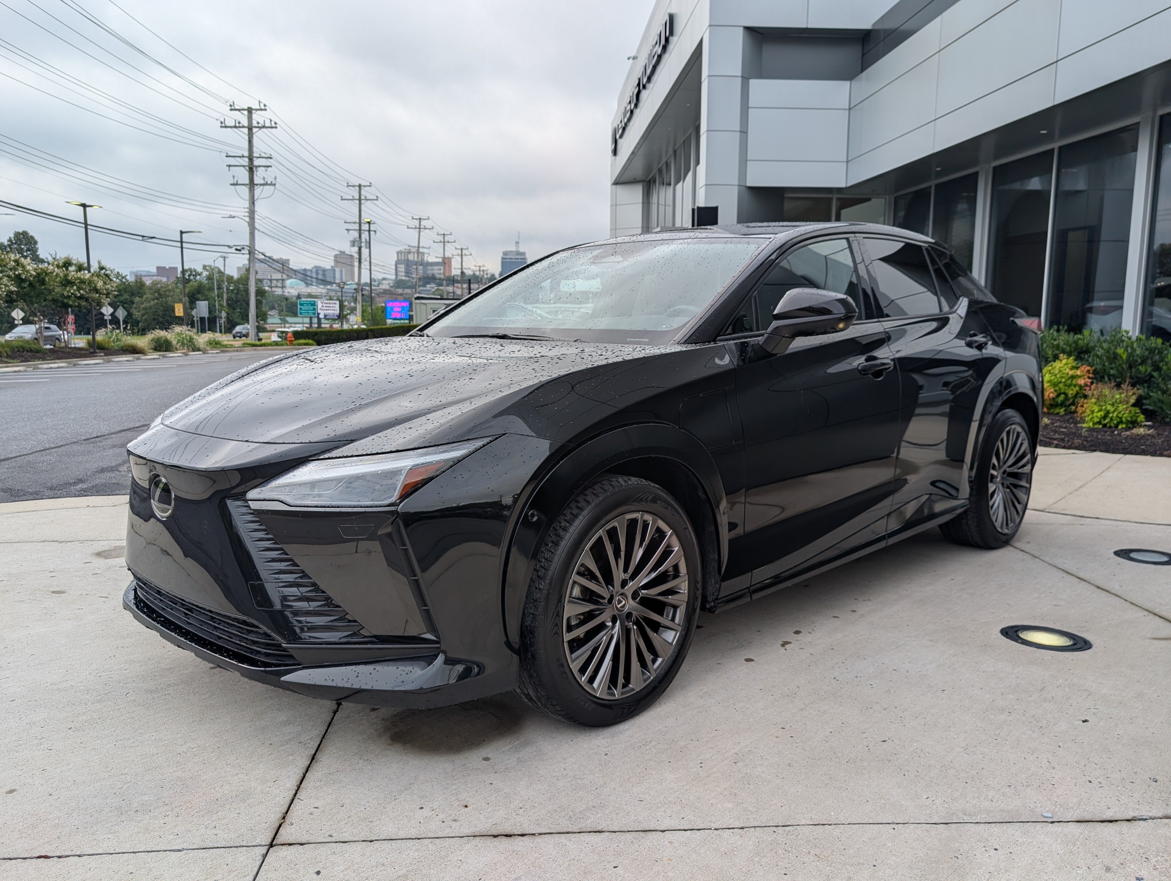Used 2023 Lexus RZ 450e Premium w/ Accessory Package (Z1) AWD/4WD image 6