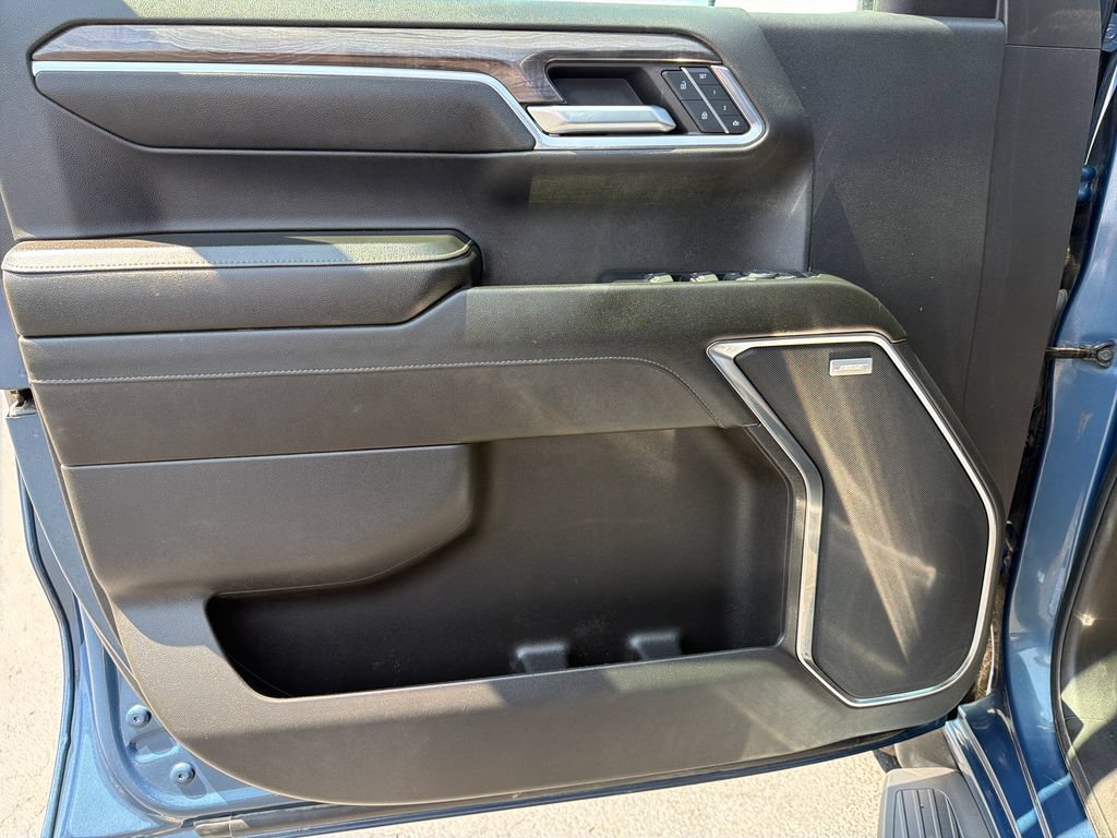 Certified 2024 Chevrolet Silverado 1500 LTZ AWD/4WD image 11