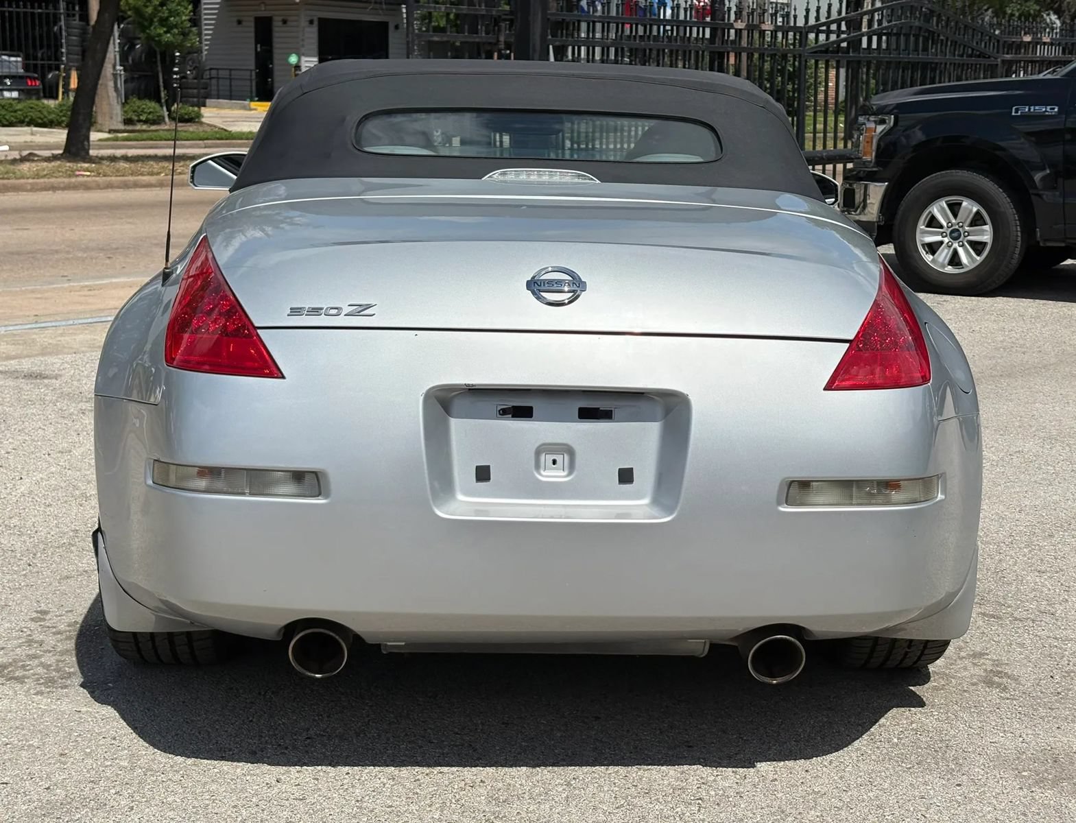 Used 2006 Nissan 350Z Touring RWD image 30