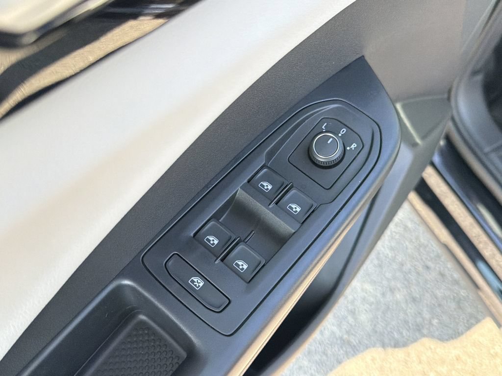 New 2026 Volkswagen Taos S FWD image 22
