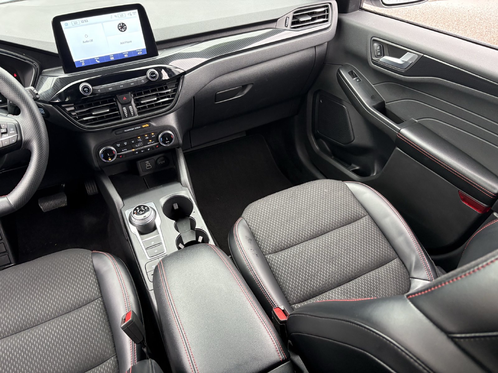 Certified 2025 Ford Escape ST-Line Select AWD/4WD image 17