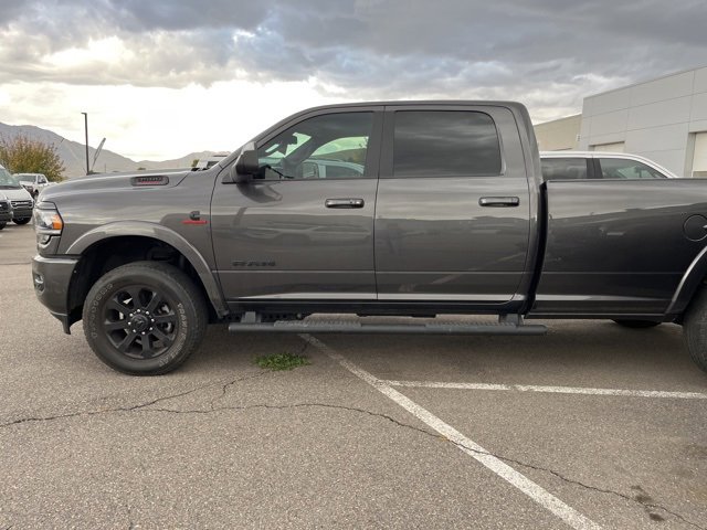 Used 2022 RAM 3500 Laramie w/ Night Edition image 7