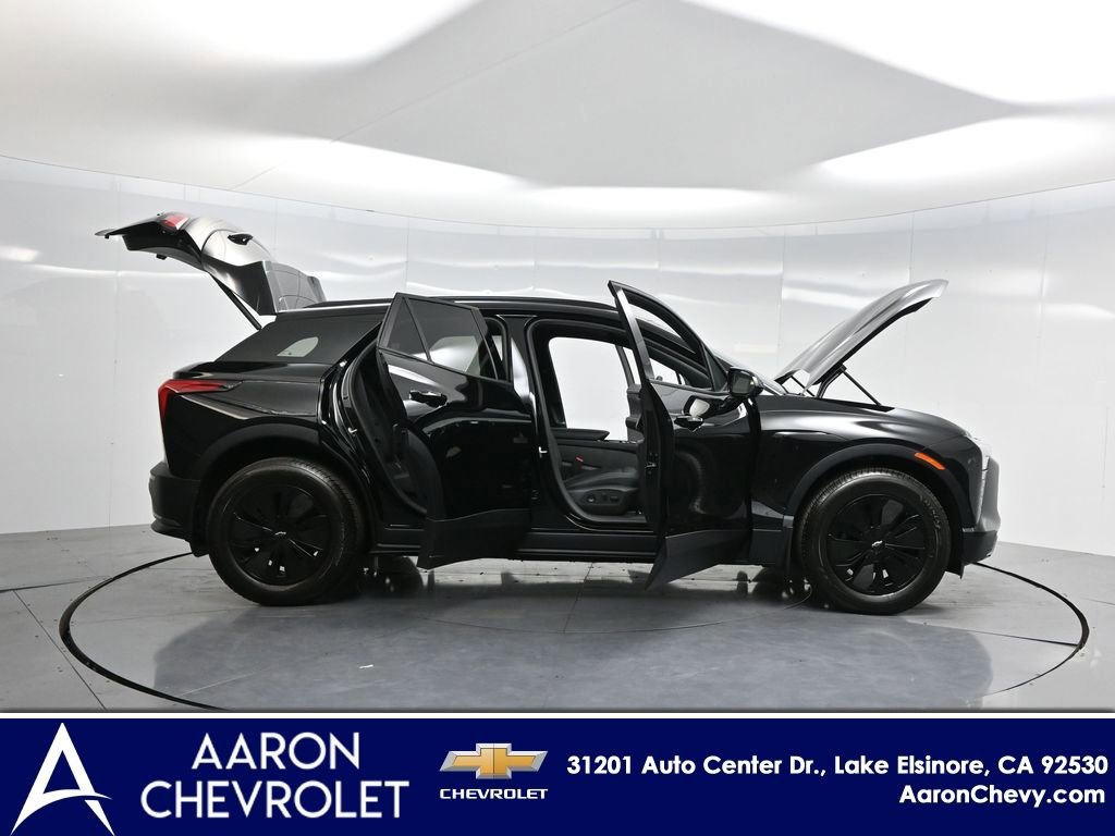 New 2026 Chevrolet Blazer EV LT image 3