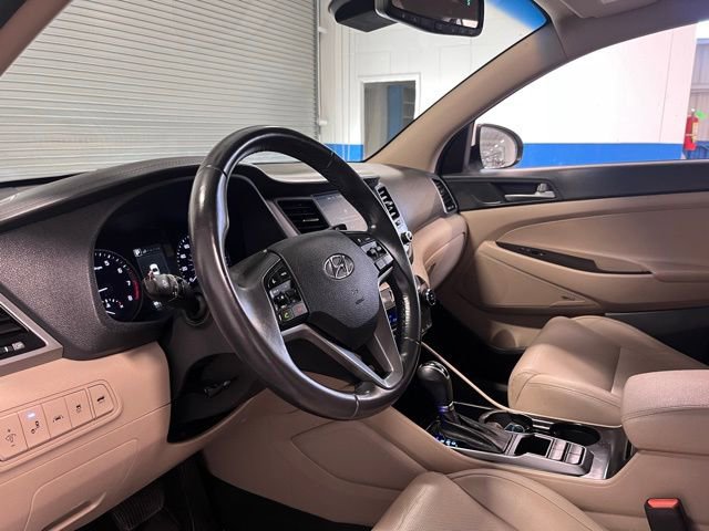 Used 2017 Hyundai Tucson Limited w/ Limited Ultimate Package 03 image 21