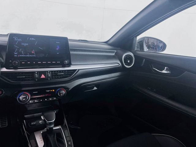 Used 2022 Kia Forte GT-Line w/ GT-Line Premium Package FWD image 19