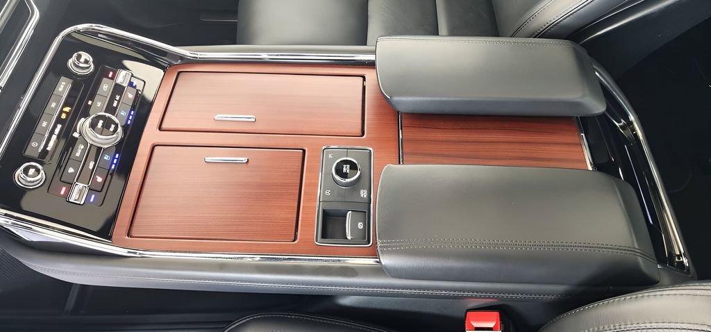 Used 2023 Lincoln Navigator Reserve image 27