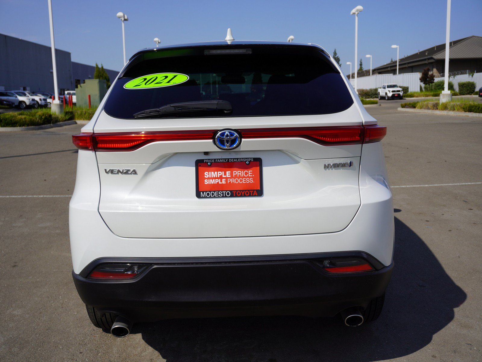 Used 2021 Toyota Venza LE AWD/4WD image 10