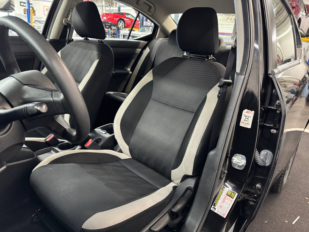 Used 2021 Nissan Versa SV FWD image 17