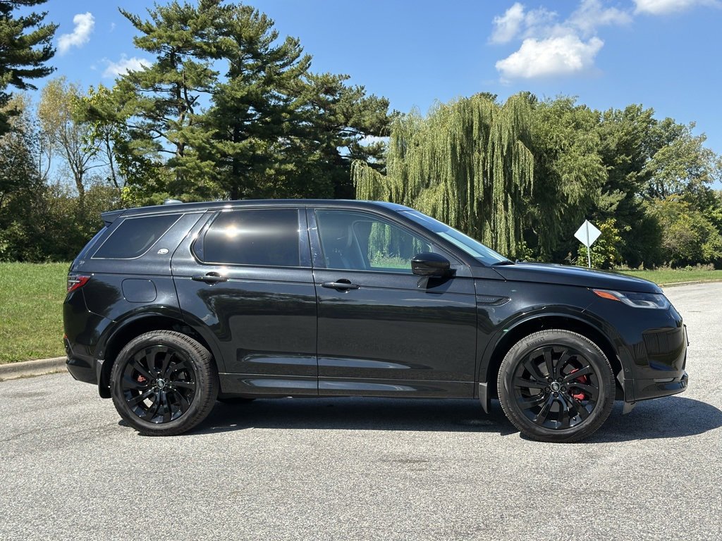 Used 2024 Land Rover Discovery Sport S image 8