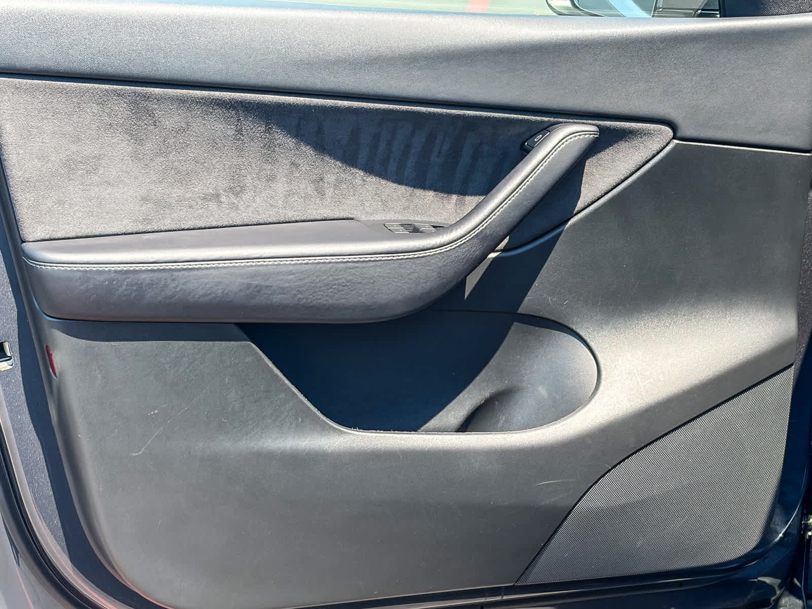 Used 2022 Tesla Model Y Performance AWD/4WD image 19