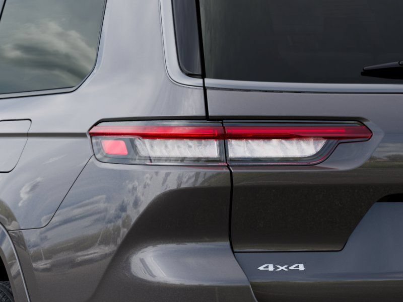 New 2026 Jeep Grand Cherokee L Limited AWD/4WD image 9