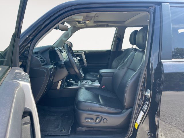 Used 2023 Toyota 4Runner Limited AWD/4WD image 9