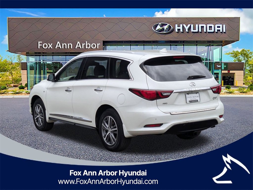 Used 2019 INFINITI QX60 Luxe w/ Essential Package image 3