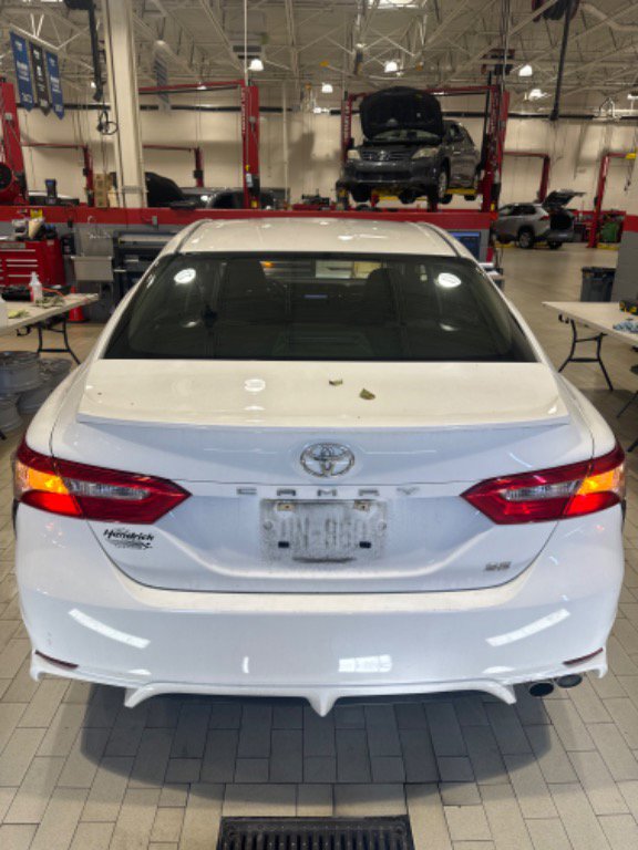 Used 2018 Toyota Camry SE image 8