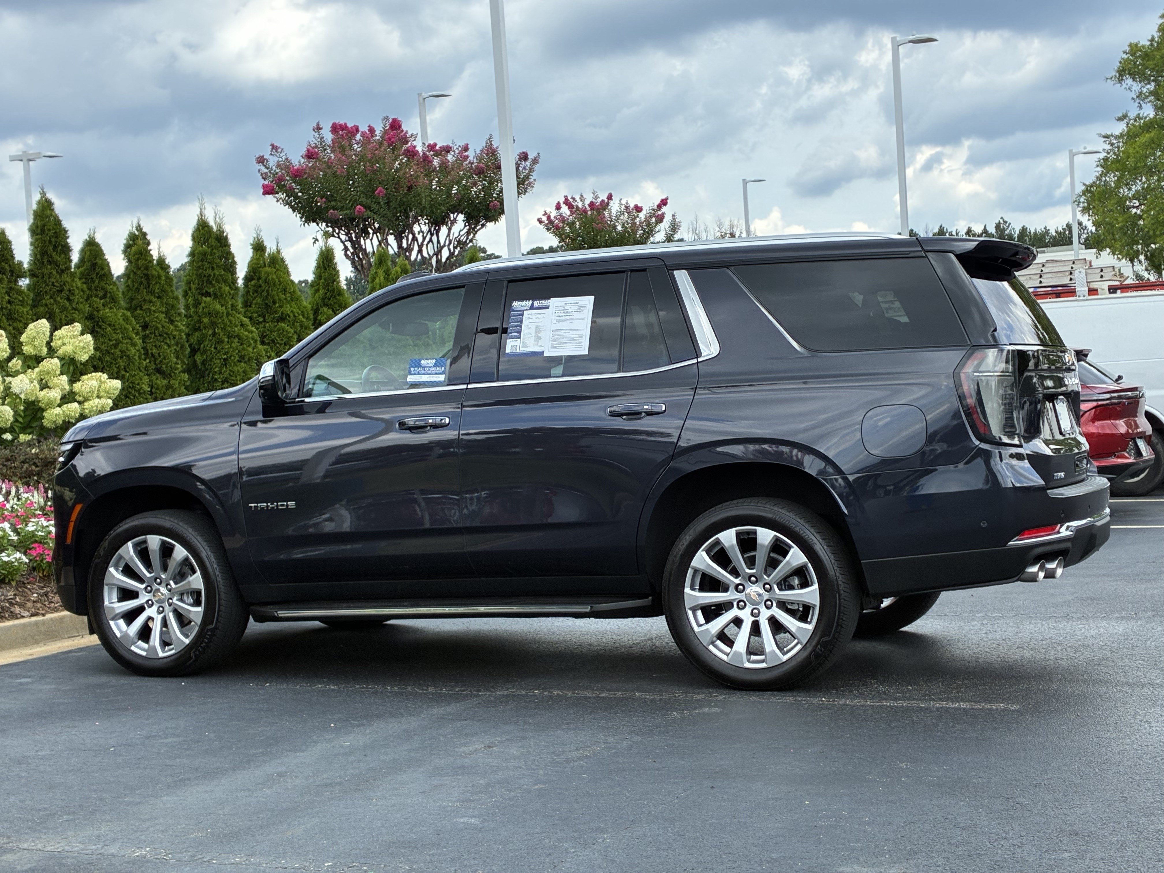 Used 2025 Chevrolet Tahoe Premier w/ Sun And Tow Package AWD/4WD image 9