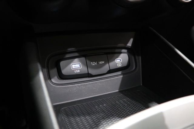 Certified 2024 Hyundai Venue SEL image 26