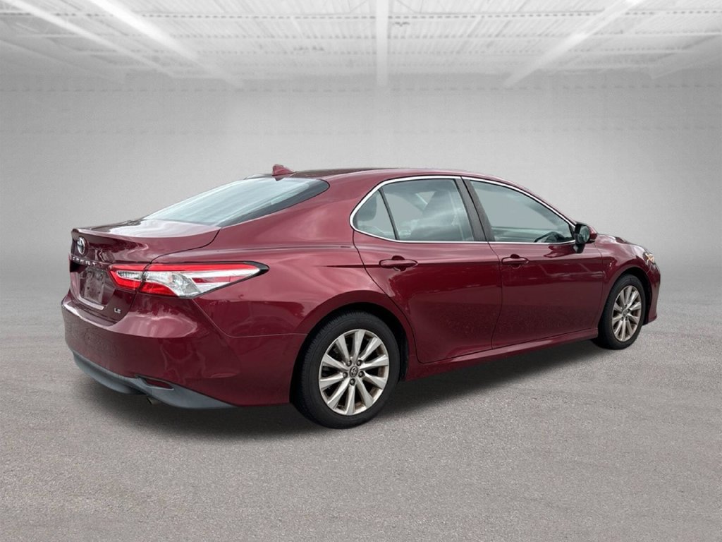 Used 2020 Toyota Camry LE FWD image 3