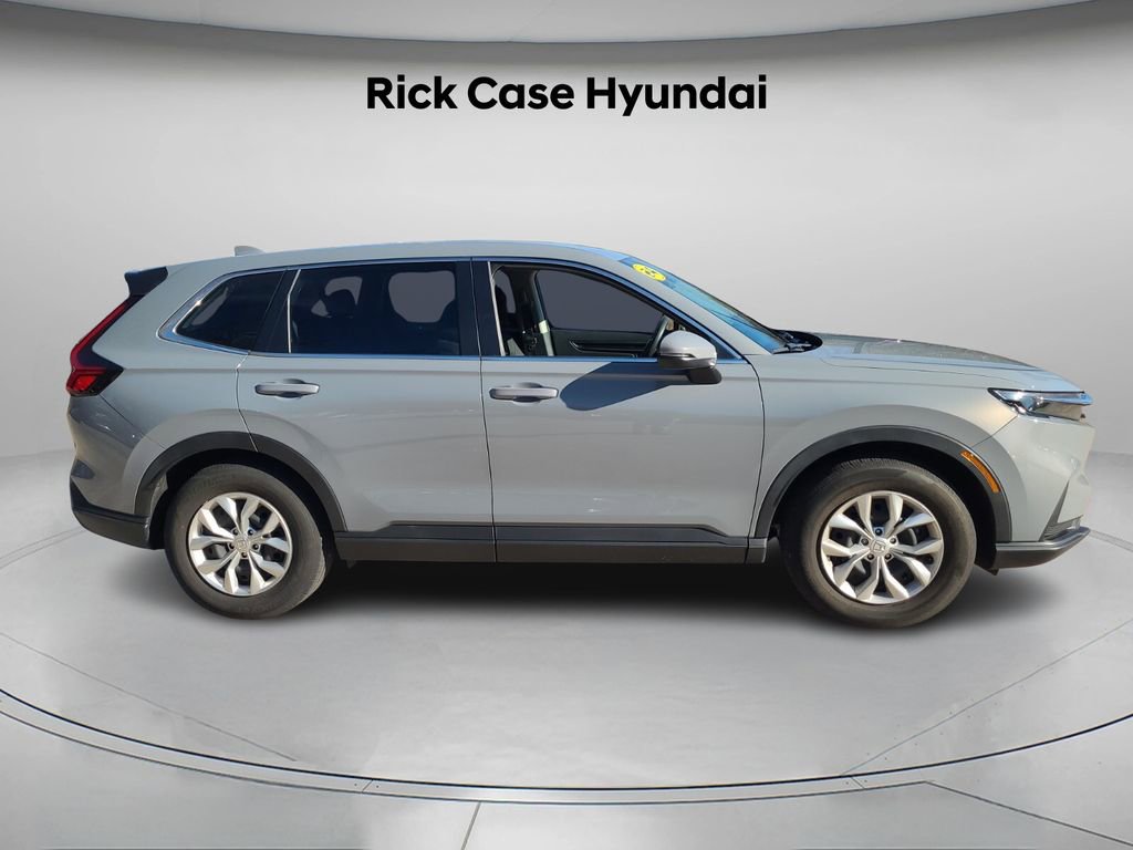 Used 2024 Honda CR-V LX image 4