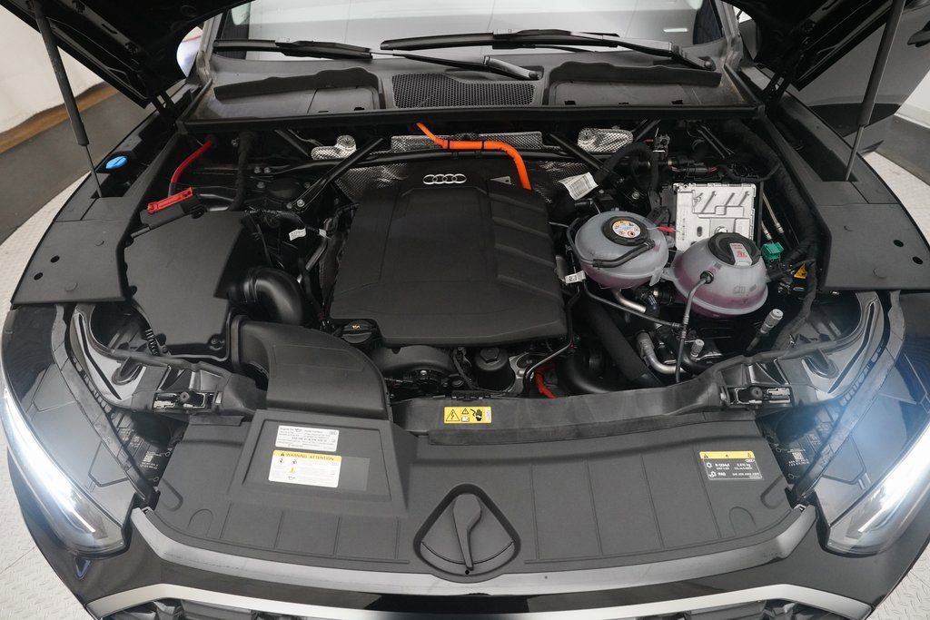 New 2025 Audi Q5 e Premium Plus image 3