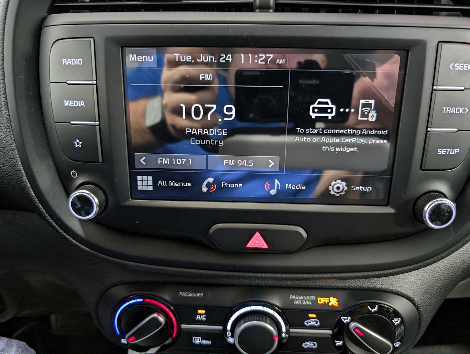 New 2025 Kia Soul LX image 18