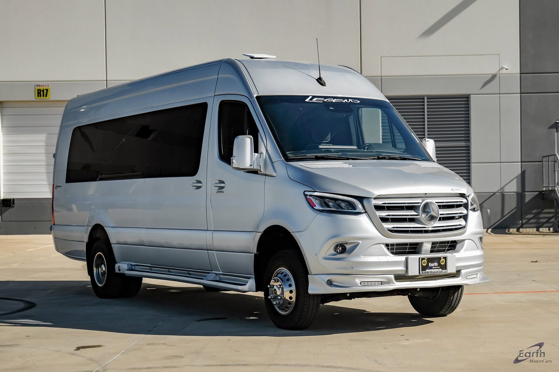 Used 2023 Mercedes-Benz Sprinter 3500 w/ Parking Package image 21