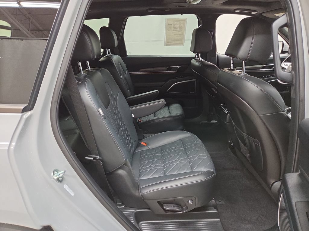 Used 2024 Kia Telluride SX Prestige X-Pro AWD/4WD image 11