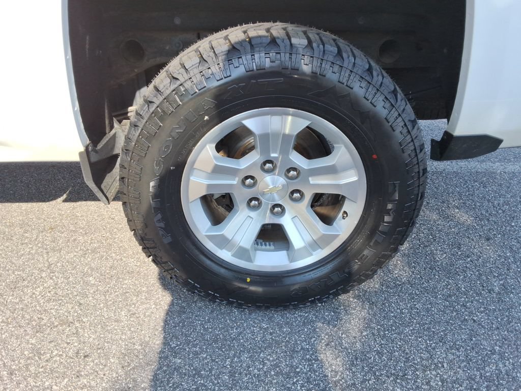 Certified 2017 Chevrolet Silverado 1500 LT w/ All Star Edition AWD/4WD image 11