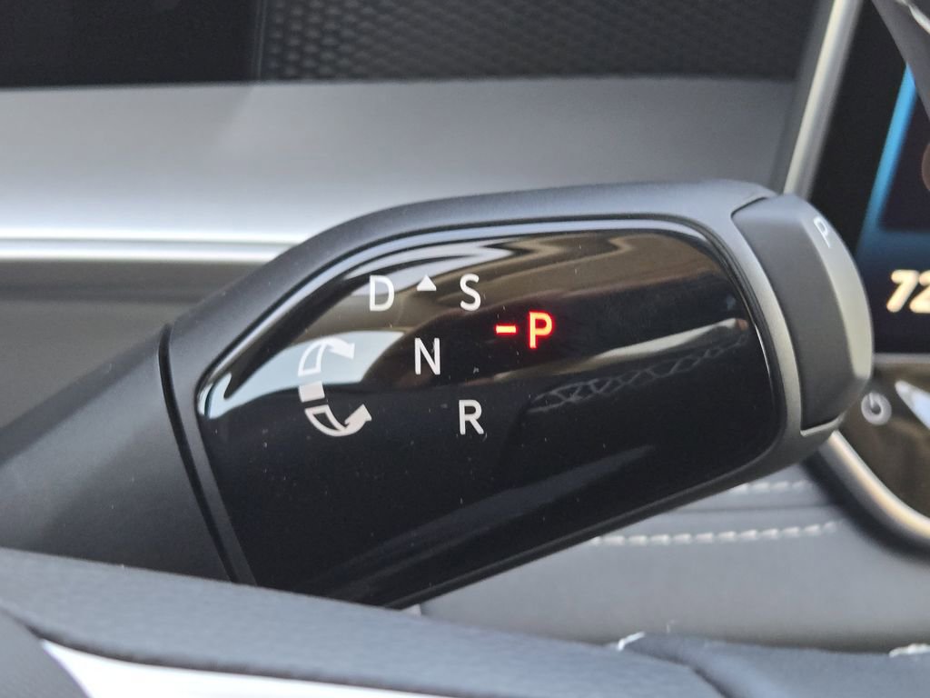 New 2026 Volkswagen Tiguan SE image 17