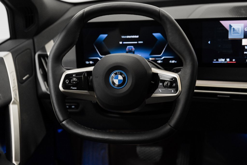 Used 2025 BMW iX xDrive50 image 22