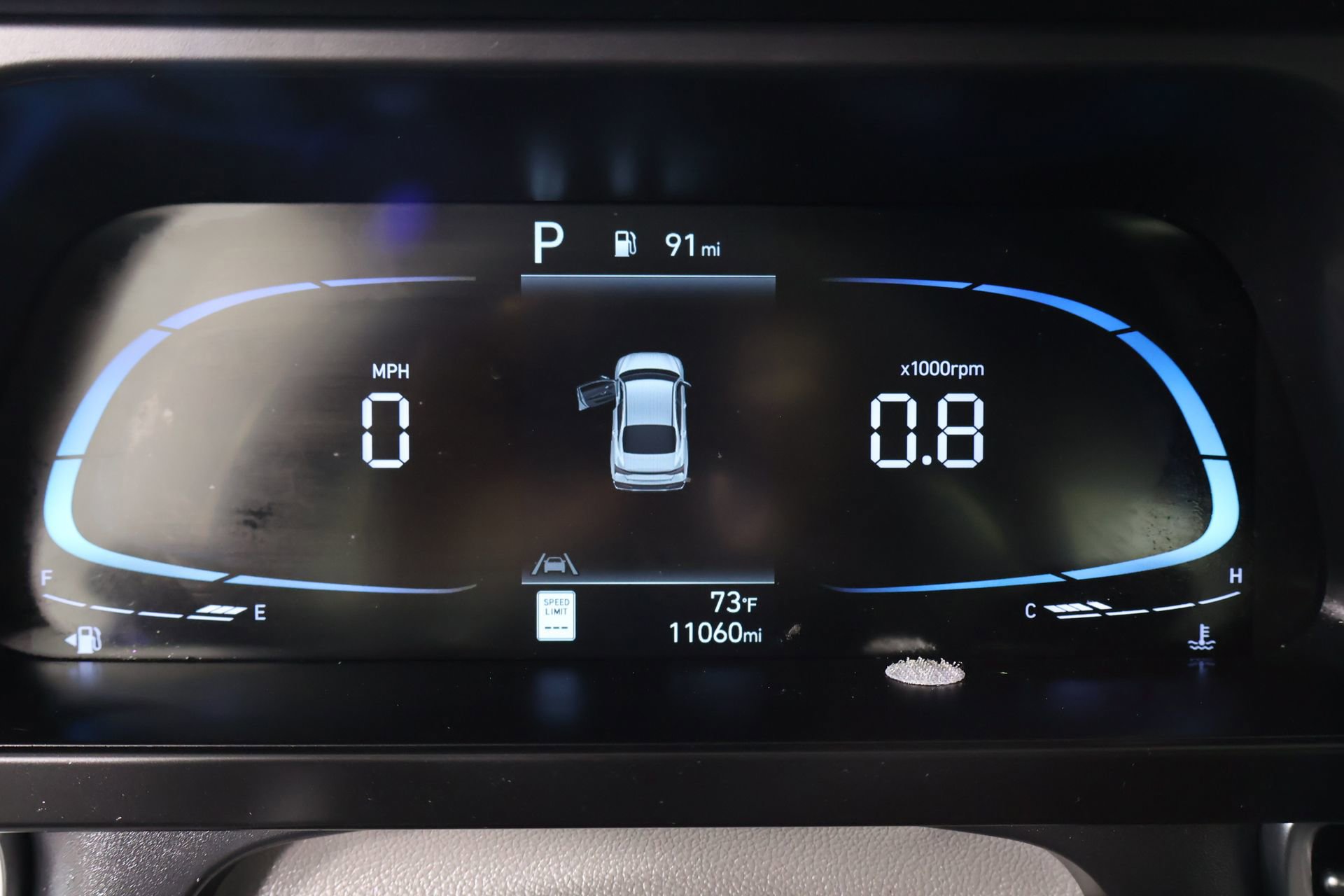 Used 2025 Hyundai Elantra Sport image 4