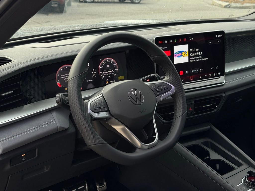 New 2026 Volkswagen Tiguan SE R-Line image 19