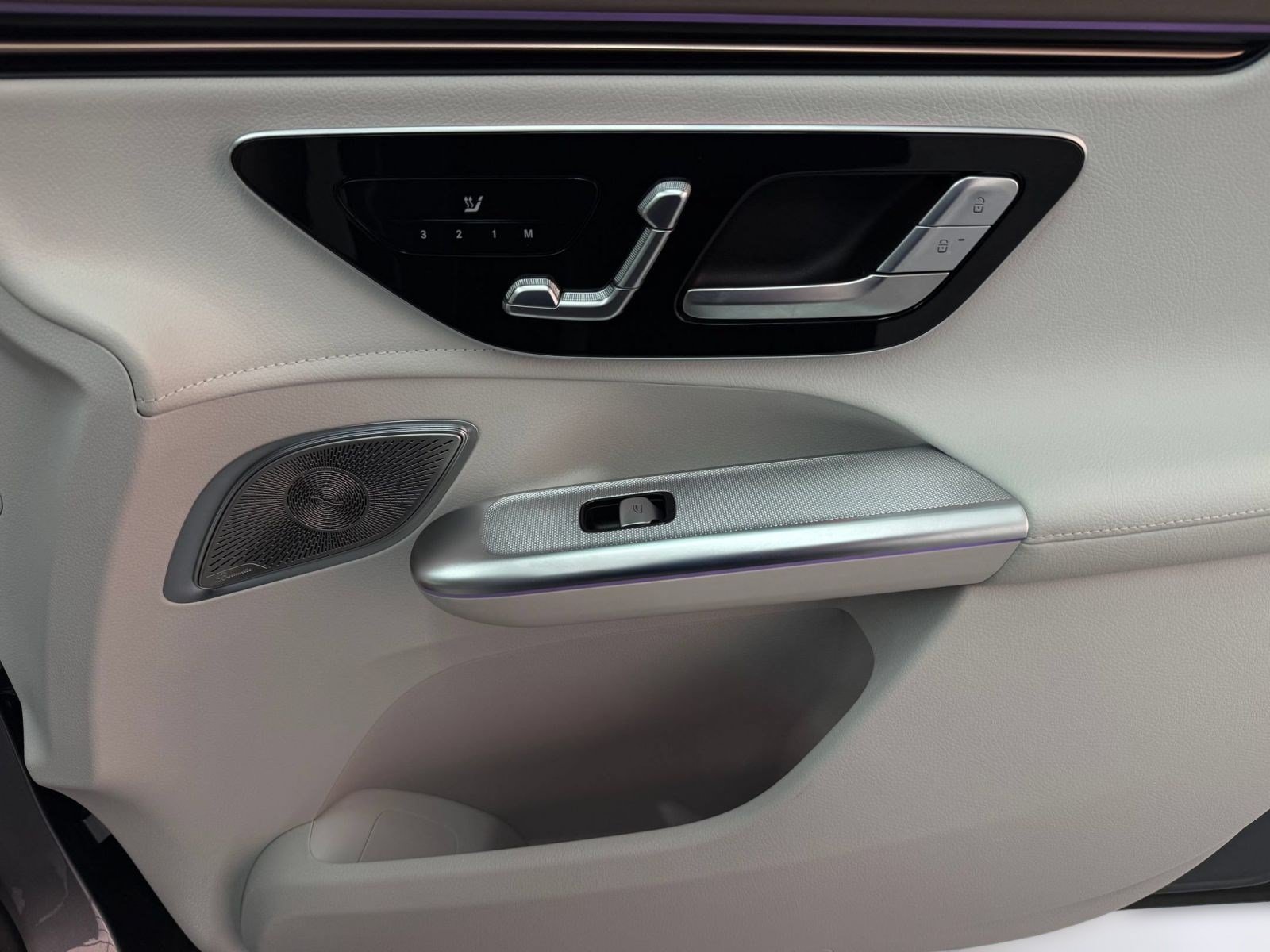 Certified 2023 Mercedes-Benz EQE 350+ 4MATIC SUV image 27