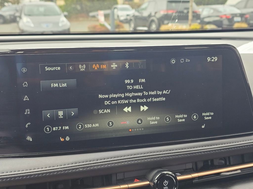 Used 2024 Nissan Ariya AWD image 20