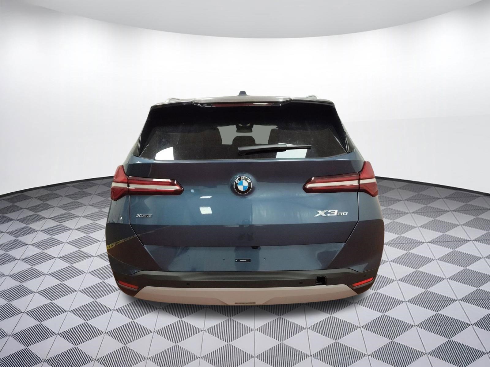 Used 2026 BMW X3 xDrive30 w/ Convenience Package AWD/4WD image 9